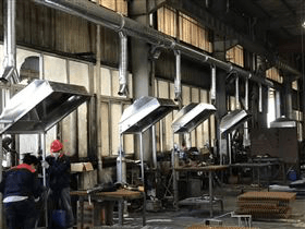 打磨焊接車(chē)間煙氣凈化設(shè)備安裝中 打磨焊接車(chē)間煙氣凈化設(shè)備安裝中